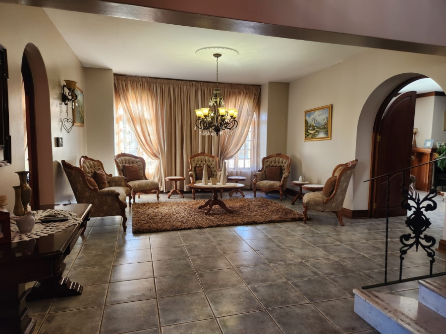 4 Bedroom Property for Sale in Wilkoppies North West